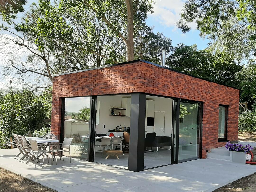 Facadeclick building circular sustainable HDPE